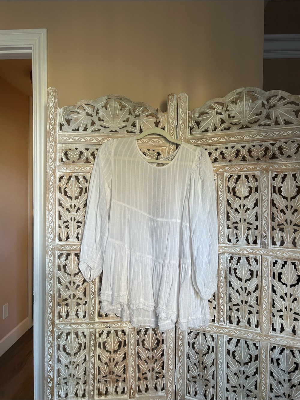 American Eagle Outfitters White Peasant Tunic Top